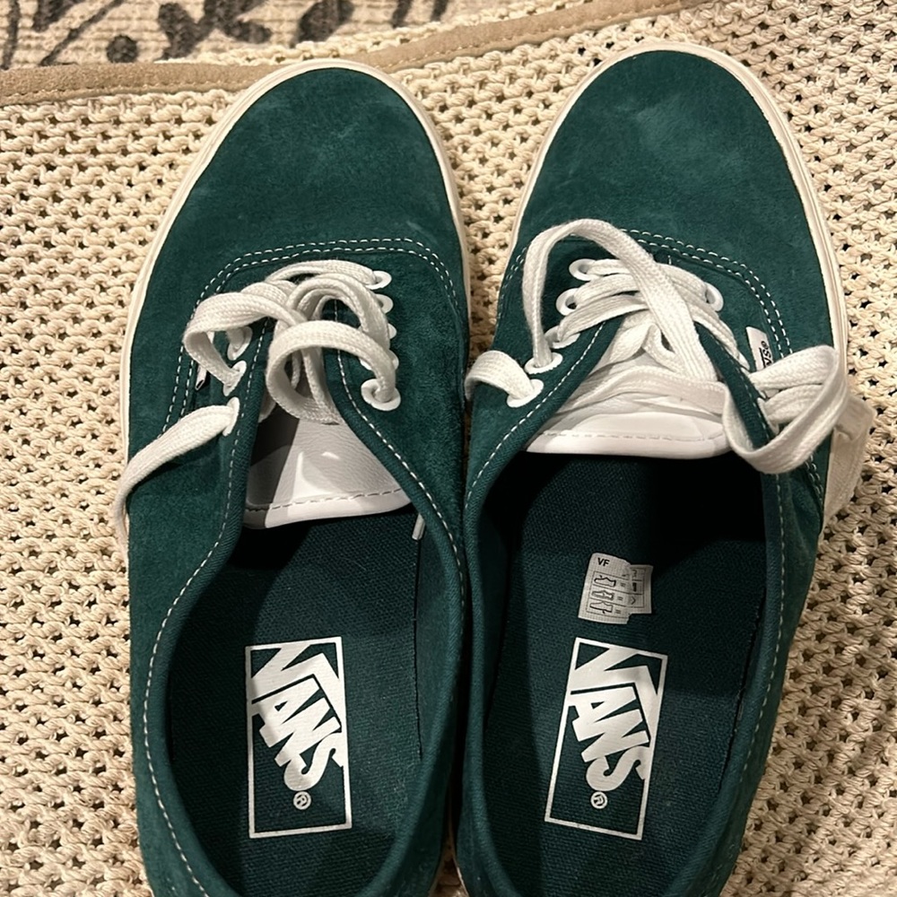 Vans green suede heiq eco dry shoes Women sz 8.5  men’s size 7